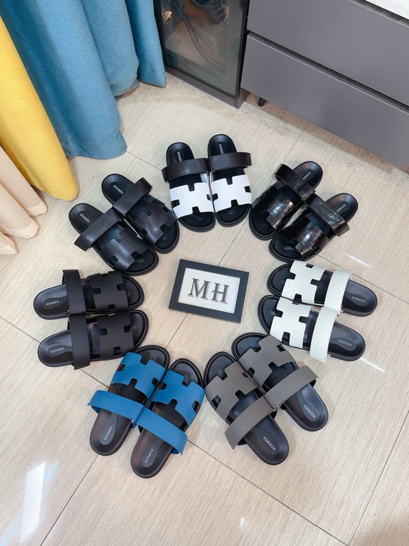 NO:783720,[HERMES] Hermes Bouncing sports slippers, upper made of cowhide leather and high-end mesh, imported materials, full texture, lightweight soles create a versatile fashion style. Size38-44, (45 can be customized),,hermes,hermes,slippers,cowhide19860909【HERMES】爱马仕Bouncing运动拖鞋,鞋面牛皮拼接高端网布打造,进口材质,质感十足,轻盈鞋底打造百搭时尚风格. Size38-44,（45可定做）,,hermes,hermes,slippers,cowhide,Men's shoes