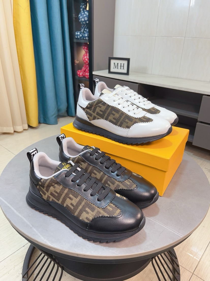 NO:885577,[FENDI] Fendi's classic and comfortable men's, this complex sneaker is made of soft calf leather lining and original ultra-light rubber material with a rough outsole. This unique light style is suitable for the casual and exquisite sensibility of this season. It is comfortable and natural on the feet. It is an everyday style for casual travel in autumn and winter!  38/44,,fendi,fendi,sneakers,cowhide19860909【FENDI】芬迪经典舒适男士,这款复杂的运动鞋是由柔软的小牛皮真皮内里原版超轻橡胶材质粗纹大底 这种独特的轻薄风格适合这个季节的随意而精致的感性,上脚舒适自然 秋冬休闲出行日常款！38/44,,fendi,fendi,sneakers,cowhide,Men's shoes