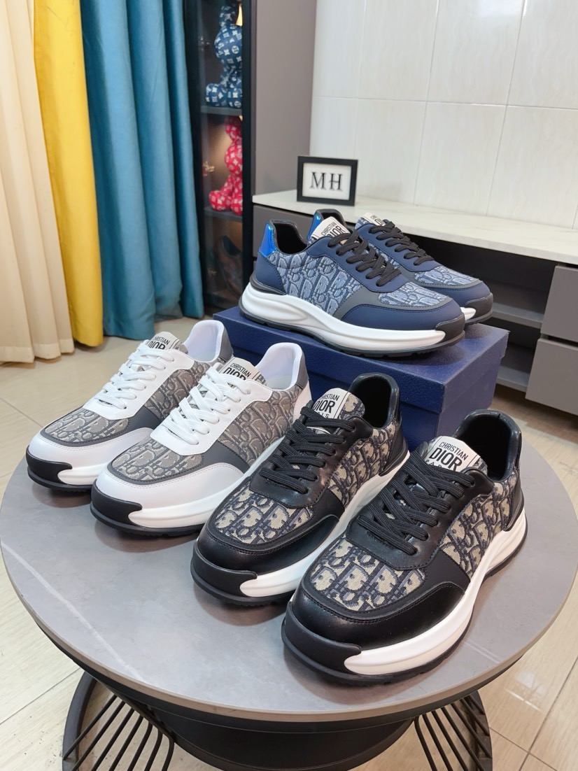 NO:834343,[Dior] The best-selling high-end brand of men's shoes on the official website. The latest series of shoes on the official website are made of imported cowhide leather and specially designed fabrics to create a breathable mesh lining. Making walking more convenient and comfortable!  Compared with the official quality, Midea 11 replica. Create a fashionable personality to set off your uniqueness!  A must-have for trendy men! Classic style. Men's size 38-44.,, dior, dior, cowhide19860909【Dior迪奥】爆卖款官网全球首发男鞋高端品牌 官网最新款系列鞋面采用进口牛皮搭配专供面料打造网布透气内里.让行走更加便捷舒适！与官方的质量相比美的11复刻.打造时尚个性衬托你的与众不同！潮男必备!经典款.男码38-44.,,dior,dior,cowhide,Men's shoes