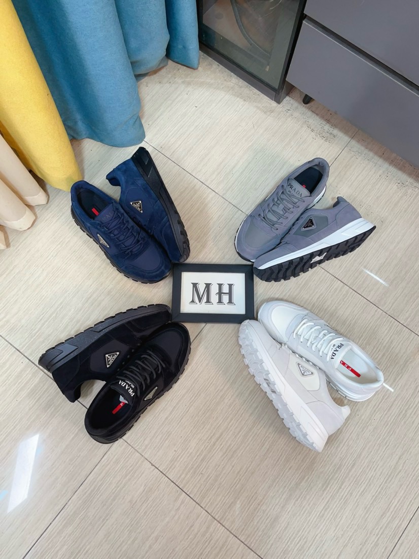NO:834354,High-quality new Prada (Prada) counters are on the market simultaneously. New men's shoes and fabrics are selected from imported mesh with glue-spraying technology. Imported cowhide lining. High-end open-molded non-slip rubber outsole, exquisite lines, simple and elegant, comfortable and high-end for leisure travel. Size: 38 to 44,, prada, prada, cowhide19860909高品质新款prada(普拉达)专柜同步上市, 新款男鞋、面料精选进口面网配滴胶工艺.进口牛皮内里.高端开模防滑橡胶大底,精美线条、简约大气,上脚舒服上挡次、休闲旅游.码数:38一44,,prada,prada,cowhide,Men's shoes