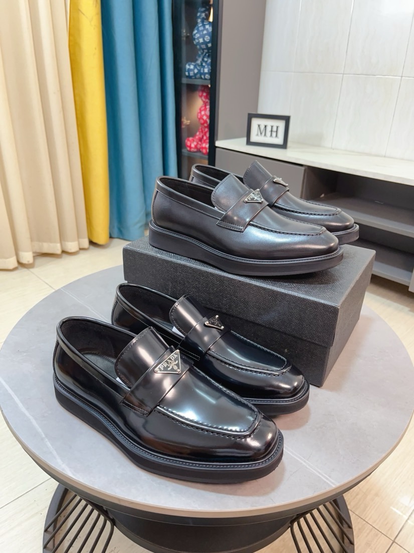 NO:851703,[High-end quality PRADA] High-quality hot-selling Prada leather shoes, the trendy hot-selling style, original open-edge beads on the upper, cowhide lining + cowhide feet, very comfortable on the foot, original open-molded air cushion outsole, size 38-44, 45 customized,, prada, prada, cowhide19860909【高端品质 PRADA】高品质 爆款 普拉达皮鞋潮流爆款,鞋面原版开边珠,牛皮内里+牛皮垫脚,上脚非常舒服,原版开模气垫大底, 码数38-44,45定做,,prada,prada,cowhide,Men's shoes