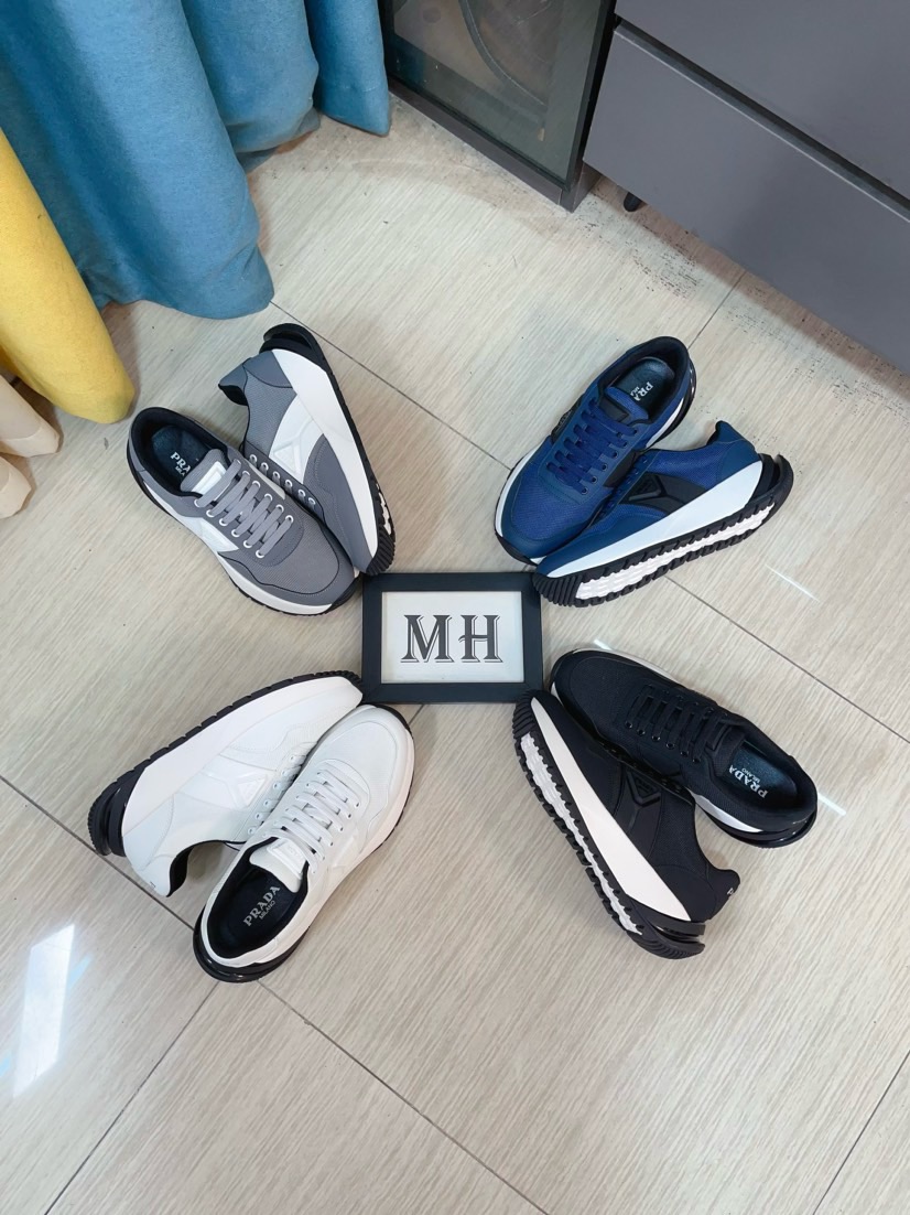 NO:853364,The new prada (Prada) is on the market. The new men's shoes and fabrics are selected from imported mesh with glue-spraying technology. Imported cowhide leather lining. High-end molded anti-slip rubber outsole, exquisite lines, simple and elegant, comfortable and high-end for leisure and travel. Size: 38 to 44,, prada, prada, cowhide19860909新款prada(普拉达)上市, 新款男鞋、面料精选进口面网配滴胶工艺.进口牛皮内里.高端开模防滑橡胶大底,精美线条、简约大气,上脚舒服上挡次、休闲旅游.码数:38一44,,prada,prada,cowhide,Men's shoes