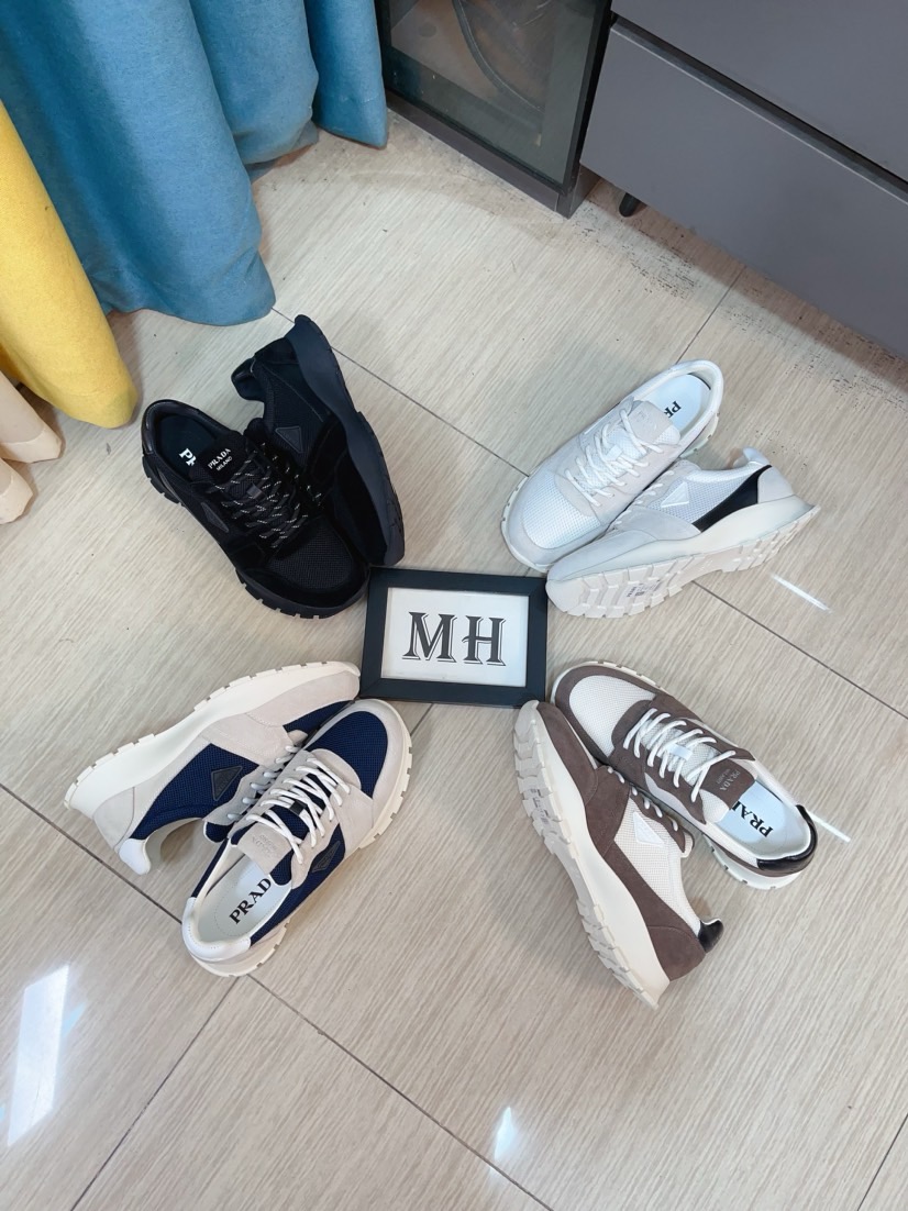 NO:929849,High-quality new Prada (Prada) counters are on the market simultaneously. New men's shoes and fabrics are selected from imported mesh with glue-spraying technology. Imported cowhide lining. High-end open-molded non-slip rubber outsole, exquisite lines, simple and elegant, comfortable and high-end for leisure travel. Size: 38 to 44,, prada, prada, cowhide19860909高品质新款prada(普拉达)专柜同步上市, 新款男鞋、面料精选进口面网配滴胶工艺.进口牛皮内里.高端开模防滑橡胶大底,精美线条、简约大气,上脚舒服上挡次、休闲旅游.码数:38一44,,prada,prada,cowhide,Men's shoes