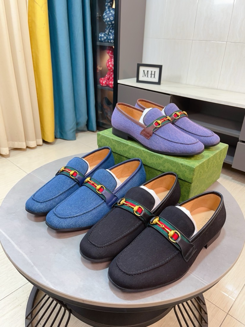 NO:854486,[GUCCI Gucci] The most popular classic Gucci leather shoes. The official website is synchronized, the upper is made of Italian first-layer cowhide leather lining, and the unique brand unique craftsmanship. It highlights the hot style of the new year. Don’t hesitate, don’t hesitate, you should hurry up and get it. Digital 38--44,, gucci, cowhide19860909【GUCCI 古奇】古奇皮鞋最火爆的经典之做.官网同步,鞋面采用意大利头层牛皮牛皮内里,独特品牌独特工艺.彰显了新一年度的爆款风格.别再犹豫,别再徘徊,您也赶紧入手吧.数码38--44,,gucci,cowhide,Men's shoes