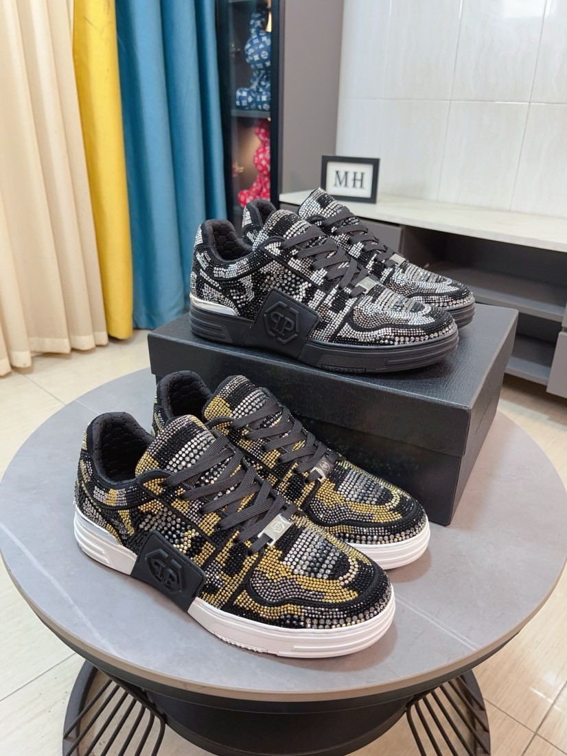 NO:888315,[PHILIPP PLEIN-] German PP Philip official website new model launched, perfect shape to create top-quality rubber wear-resistant outsole, upper cowhide fabric, hot-drilled custom hardware, cowhide lining, full shoe shape, full three-dimensional sense, original quality, super versatile, high-end without losing taste, fashionable and novel!  !  Absolute focus.Size39-44 45 46 customized,,PHILIPP PLEIN,cowhide19860909【PHILIPP PLEIN-】德国PP菲利普官网新款上市 完美造型打造顶级品质橡胶耐磨大底 鞋面牛皮面料烫钻定制五金,牛皮内里,鞋型饱满 立体感十足 原单品质超级百搭 高档不失品味,时尚、新颖！！绝对的焦点.Size39-44 45 46定做,,PHILIPP PLEIN,cowhide,Men's shoes