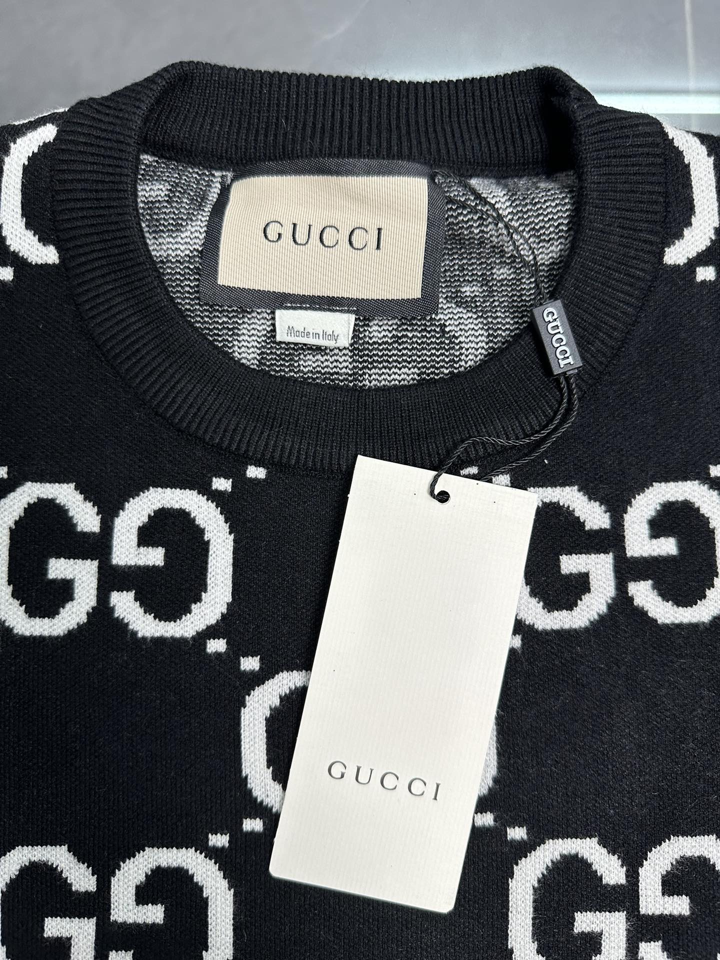 Gucci Groo-Connected Knit Sweater with Soft Silk and Beautiful Details - 图片 6