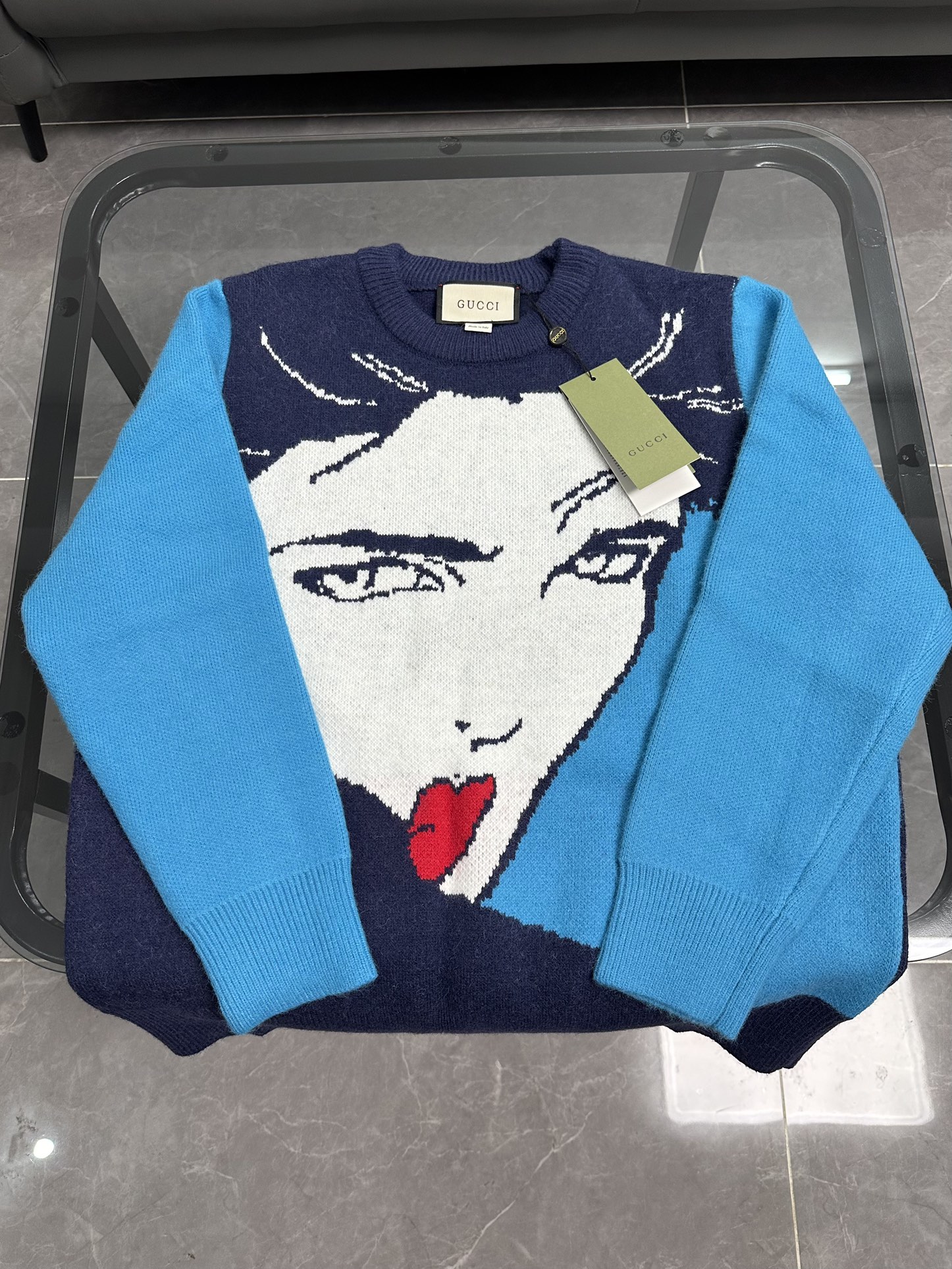 Gucci Gucchi Blue Sweater with Os Shearing Design in Loose Style. - 图片 5