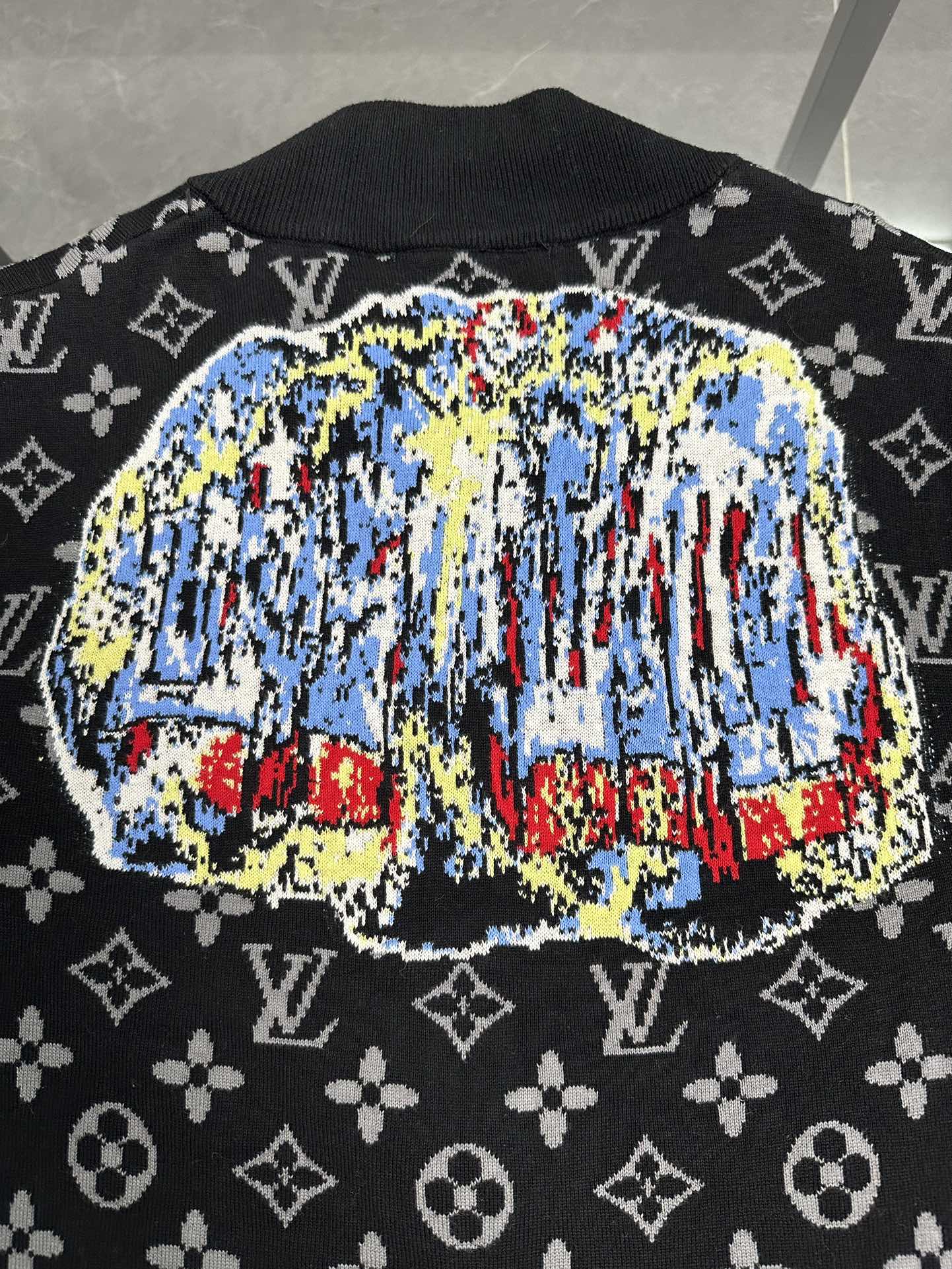 Louis Vuitton Knitted Jacket with Flower-Laying Technique in Black, Size S-XL - 图片 7