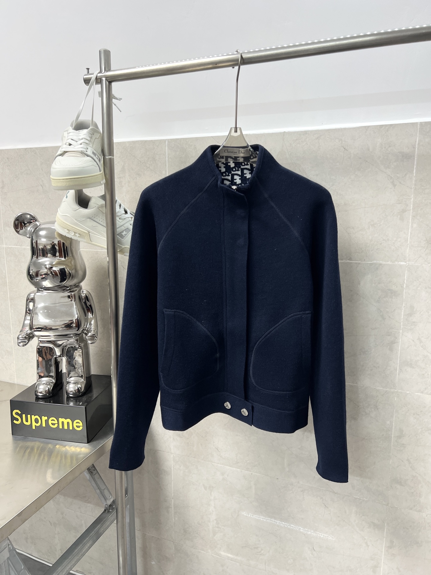 p365
款号R082
女款/dior迪奥早秋系列老花logo羊毛针织夹克外套
尺码:S M L