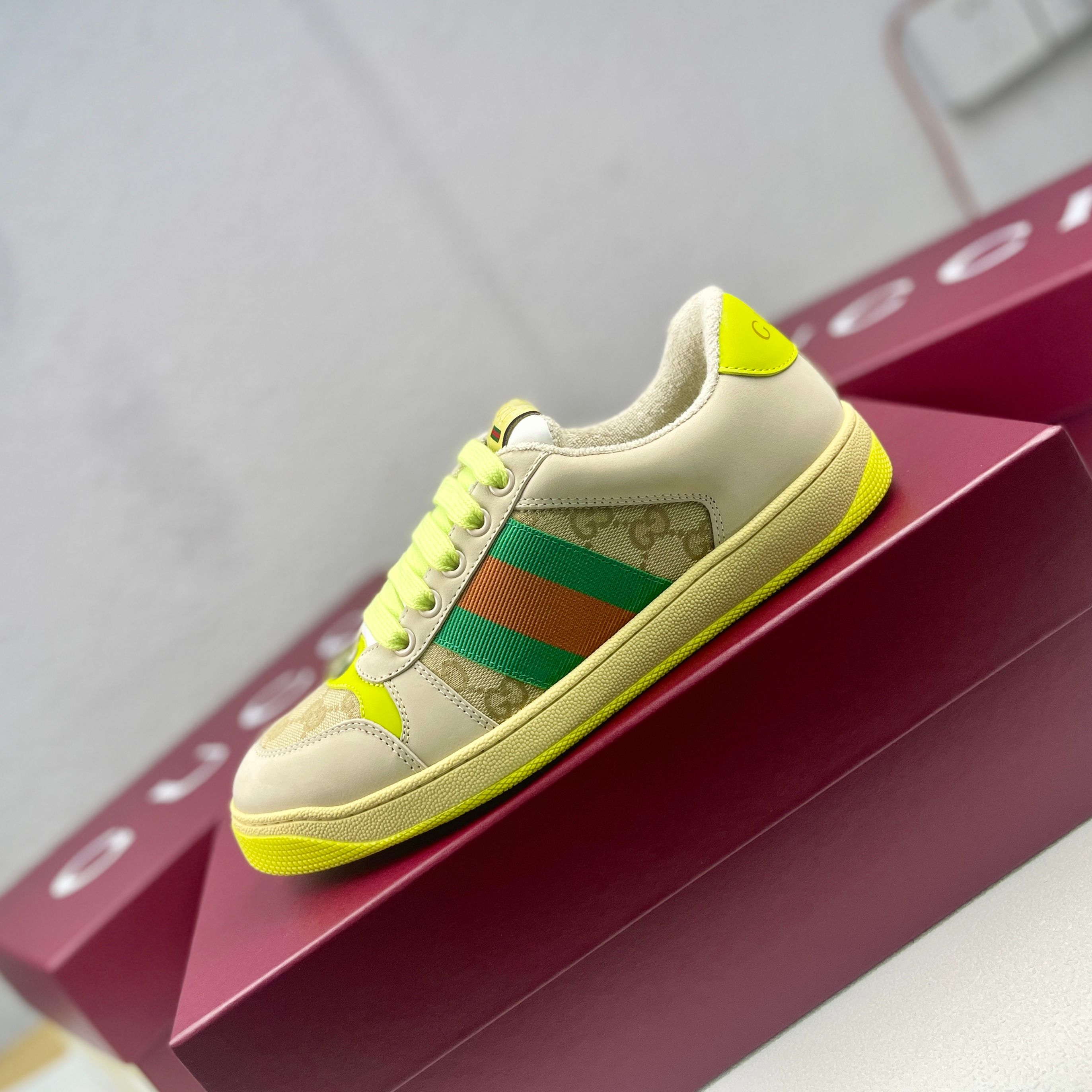 Gucci Screener Leather Sneaker with Web - Vintage Style Unisex Shoes