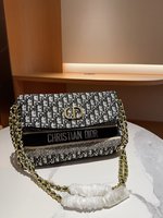 Dior Handbags Crossbody & Shoulder Bags Tote Bags Replica 2023 Perfect Luxury
 Canvas Chains