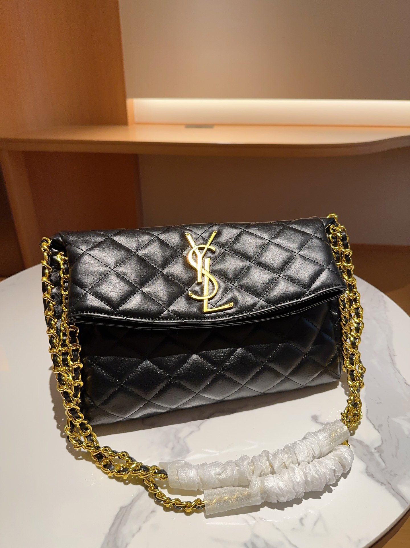 Yves Saint Laurent Handbags Crossbody & Shoulder Bags Tote Bags Chains