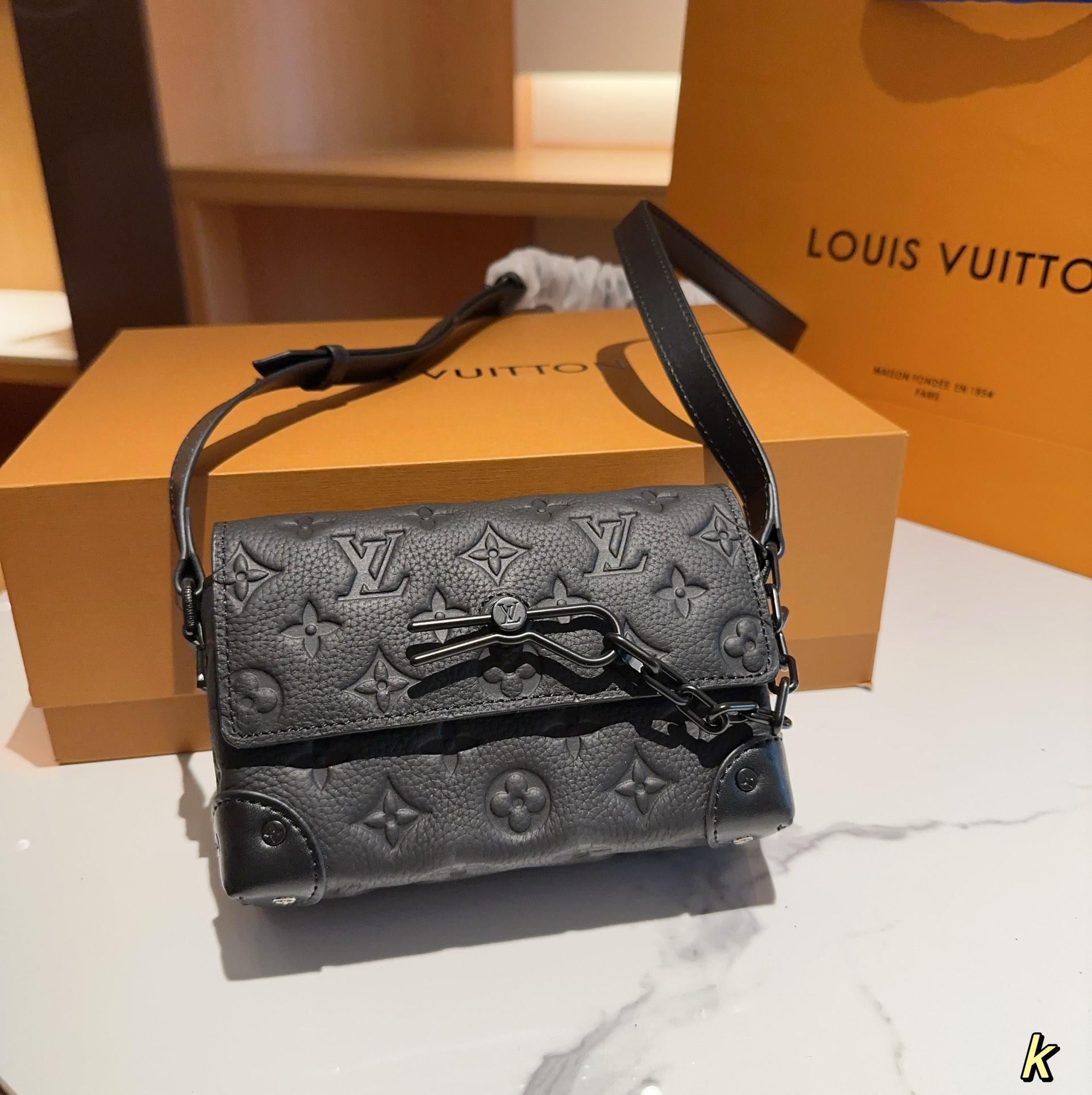Louis Vuitton Crossbody & Shoulder Bags Mini Bags Mini