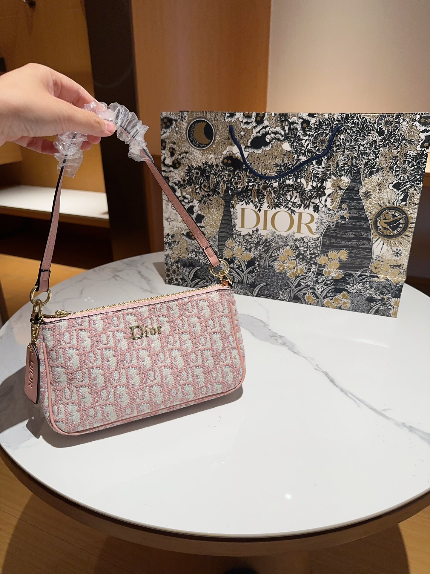 Dior Sacs À Bandoulière & À Épaule Nolita Sous les aisselles