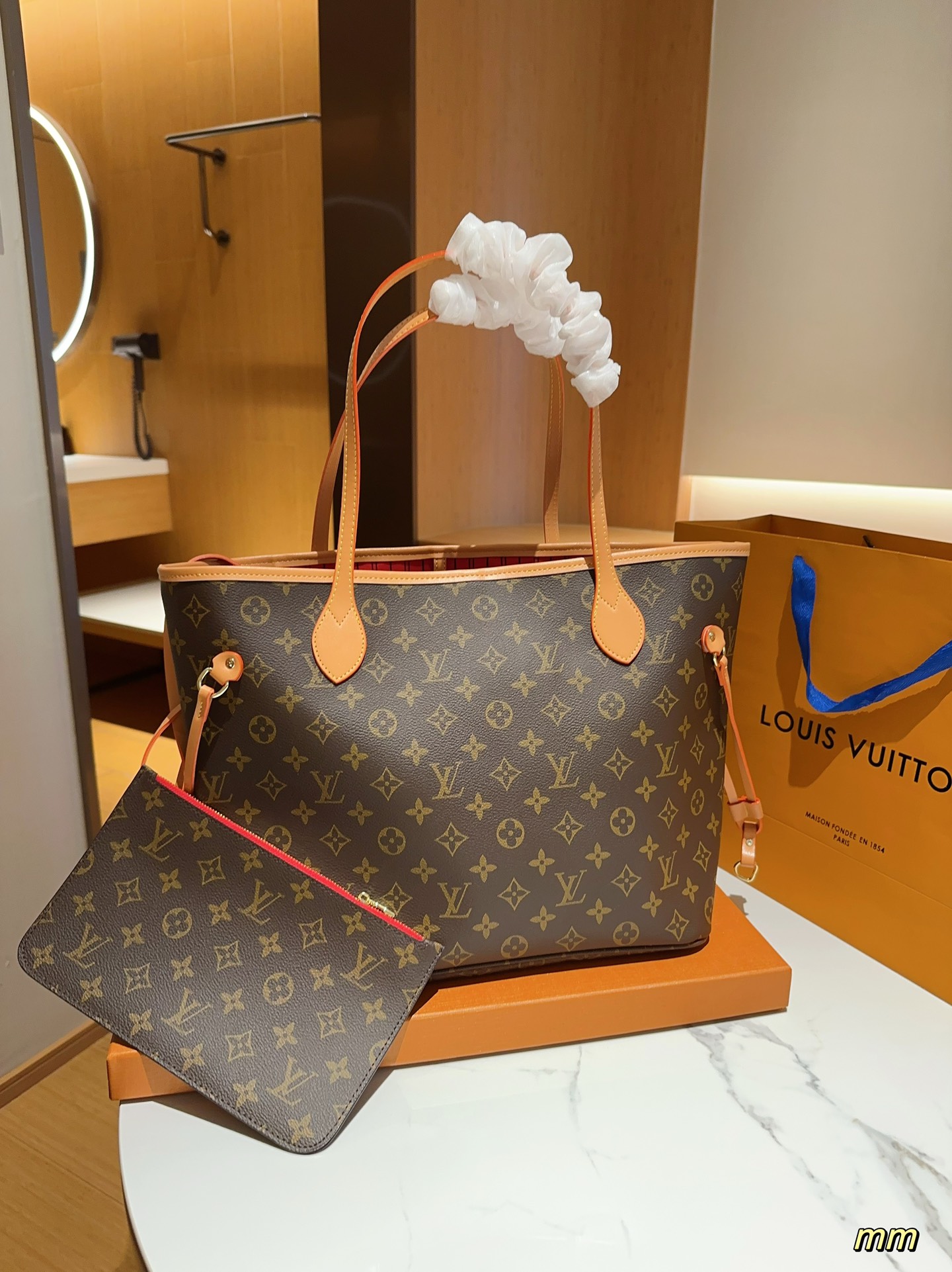 Louis Vuitton LV Neverfull Handbags Tote Bags Fashion Replica
 Red Yellow