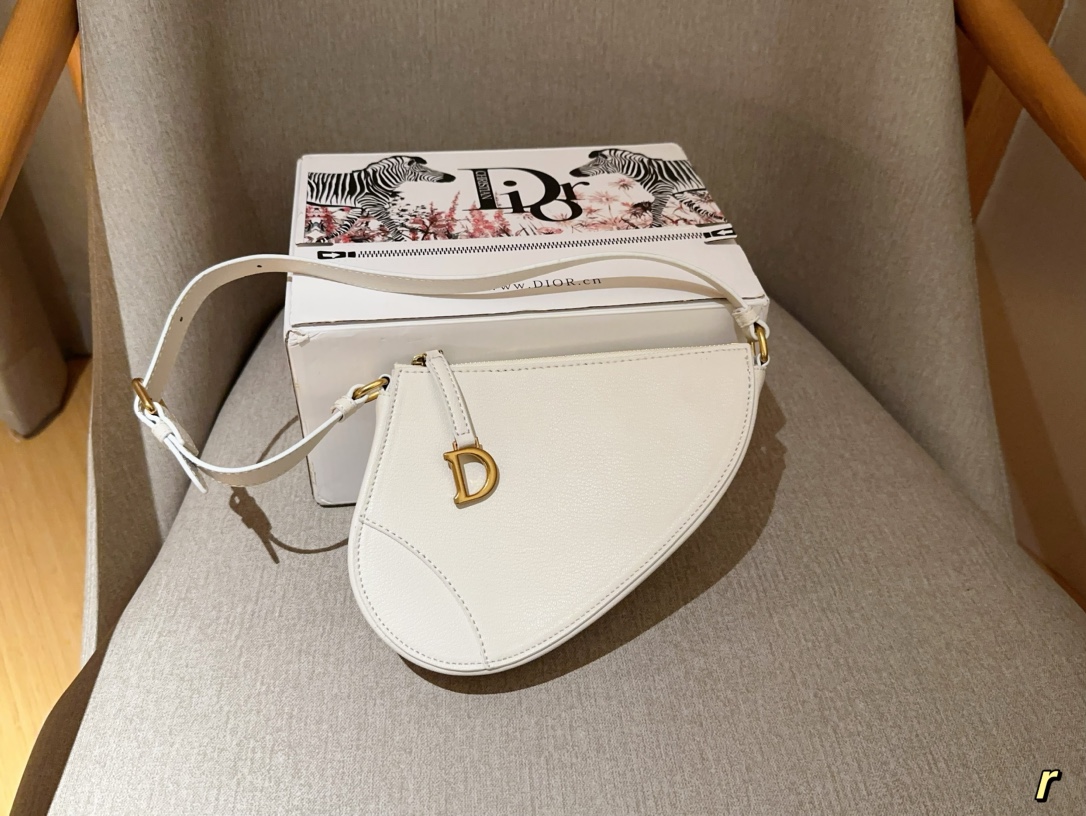 Dior Sacs À Selle Mini