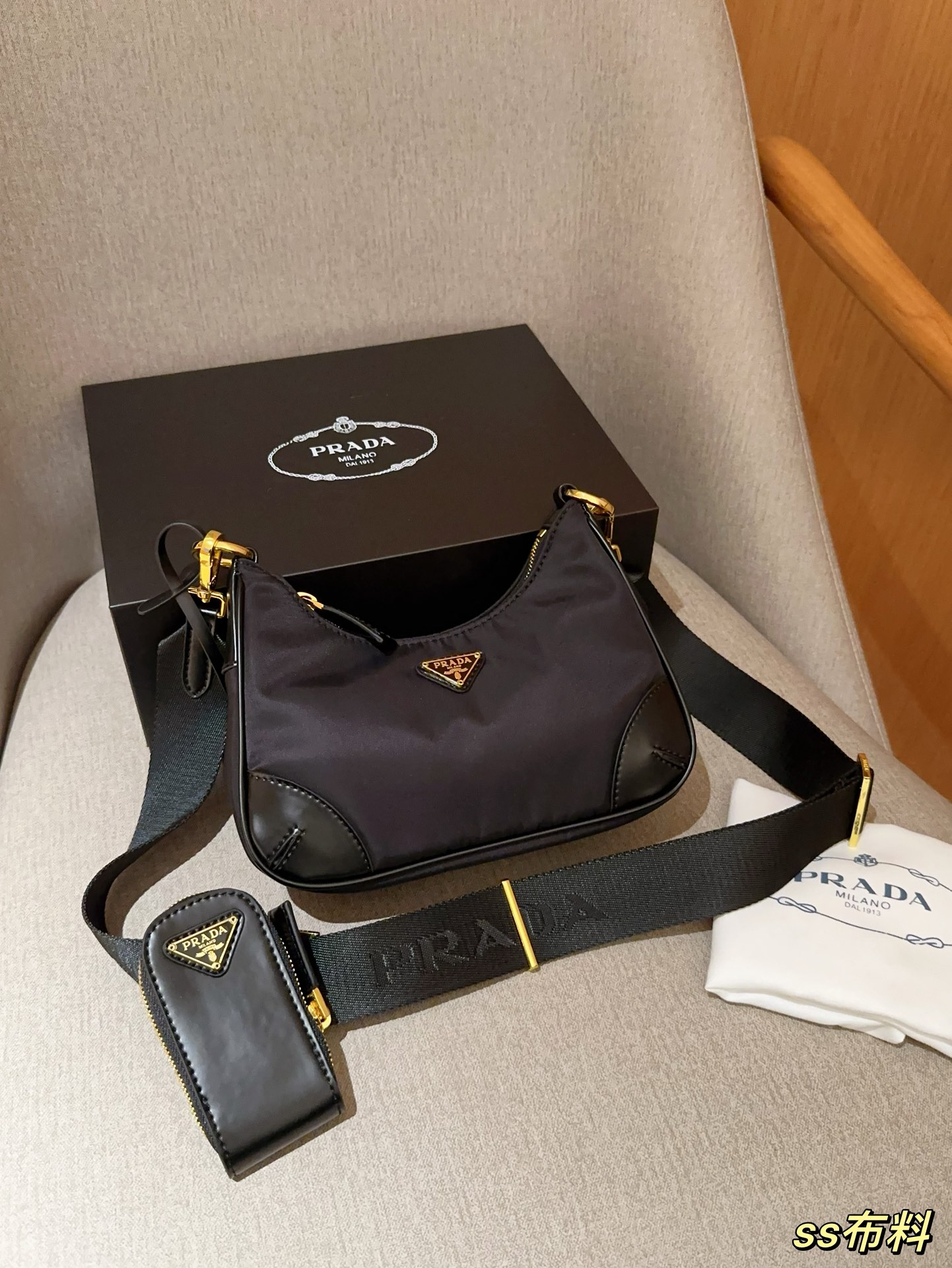 Prada Sacs À Bandoulière & À Épaule