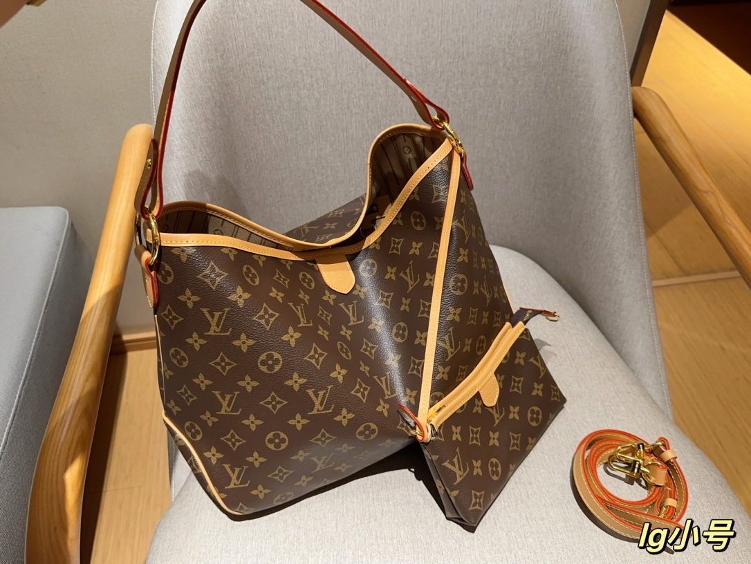 Louis Vuitton Sacs À Main Sacs Cabas