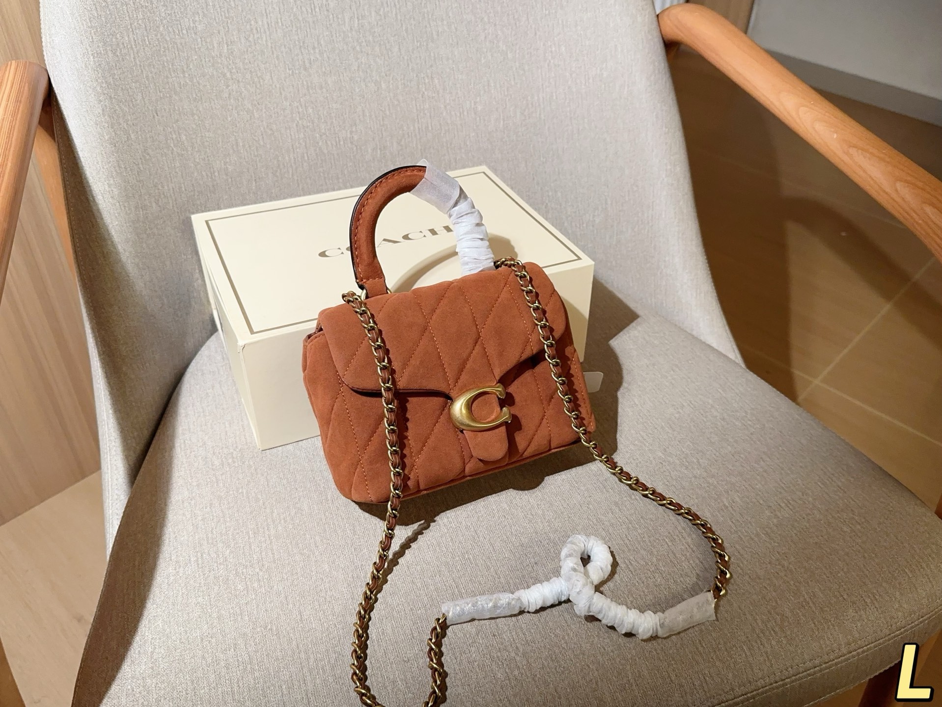 Coach novedad bolso de gamuza Top Handle, con cadena para llevar al hombro o cruzado, tamaño 18×15×8, empaque de regalo…