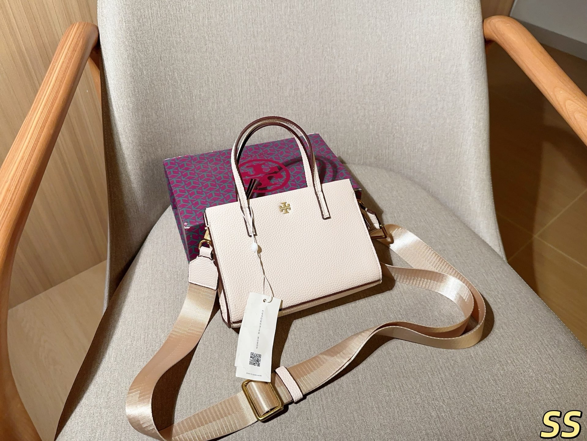 _dzW9sJoz2PMr8tVnT62uQY-HvizO-gWCdvmWF9w