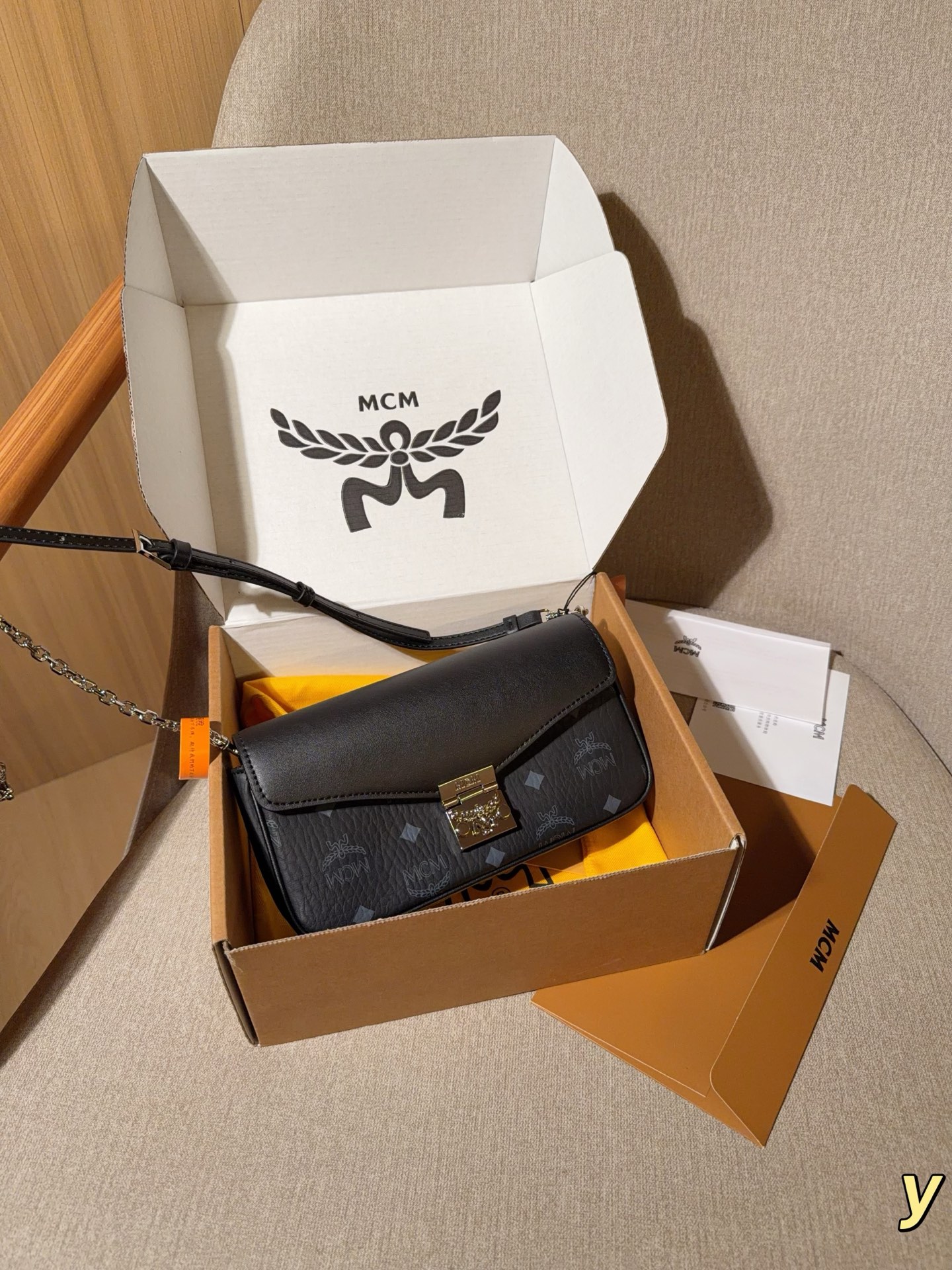 P165 MCM 经典链条包信封包 尺寸21×11×5 礼盒包装🎁y