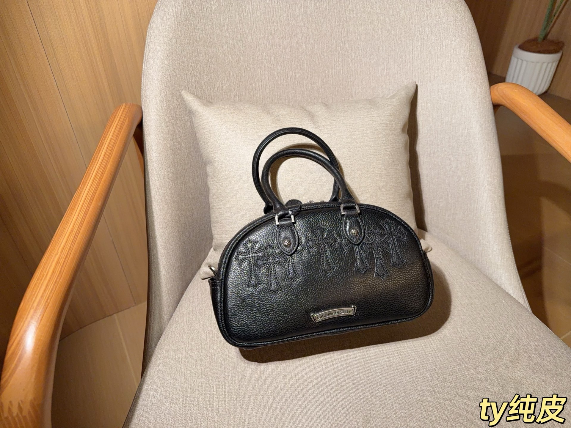 Chrome Hearts Handbag 09953