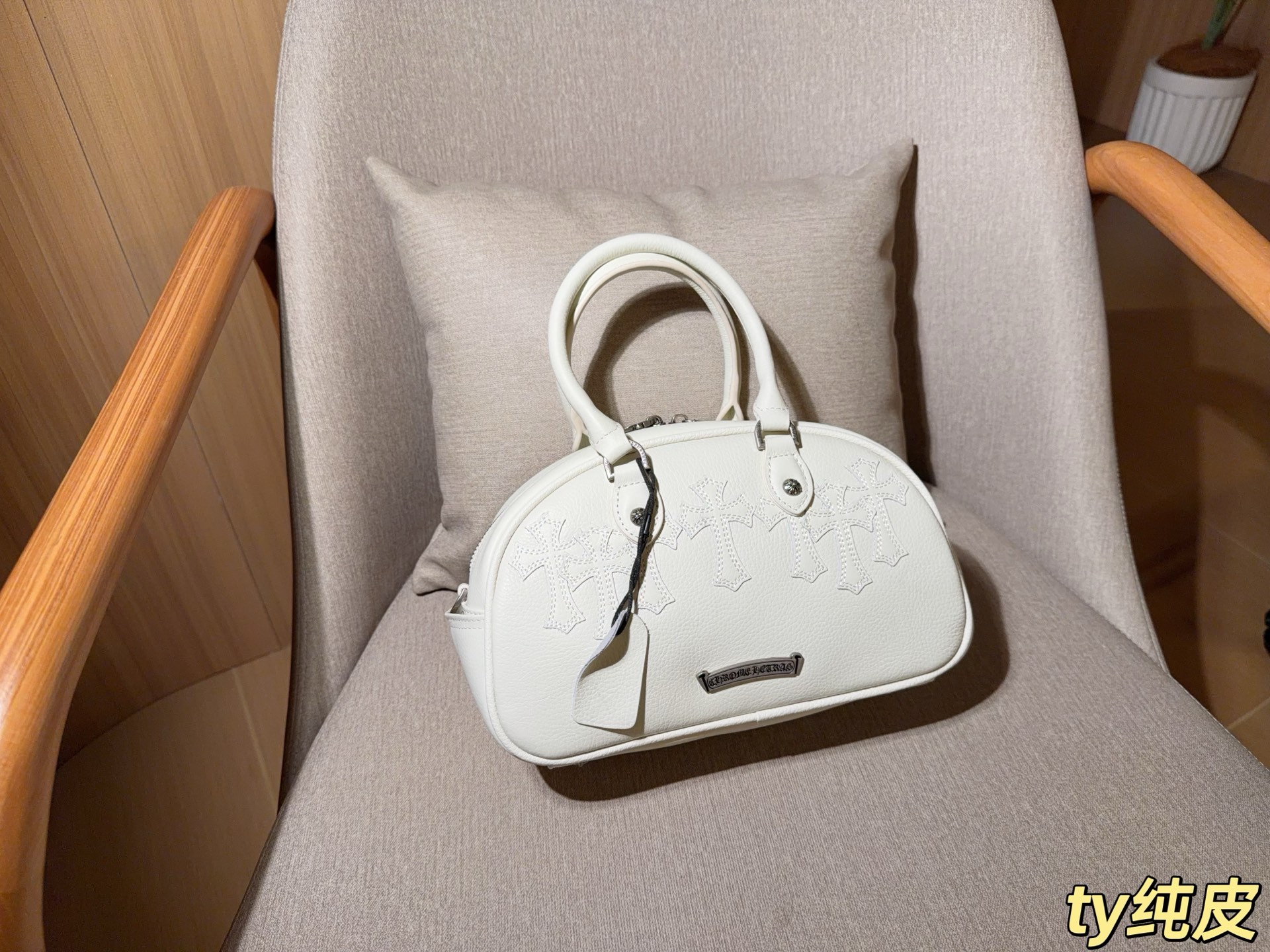Chrome Hearts Handbag 09952