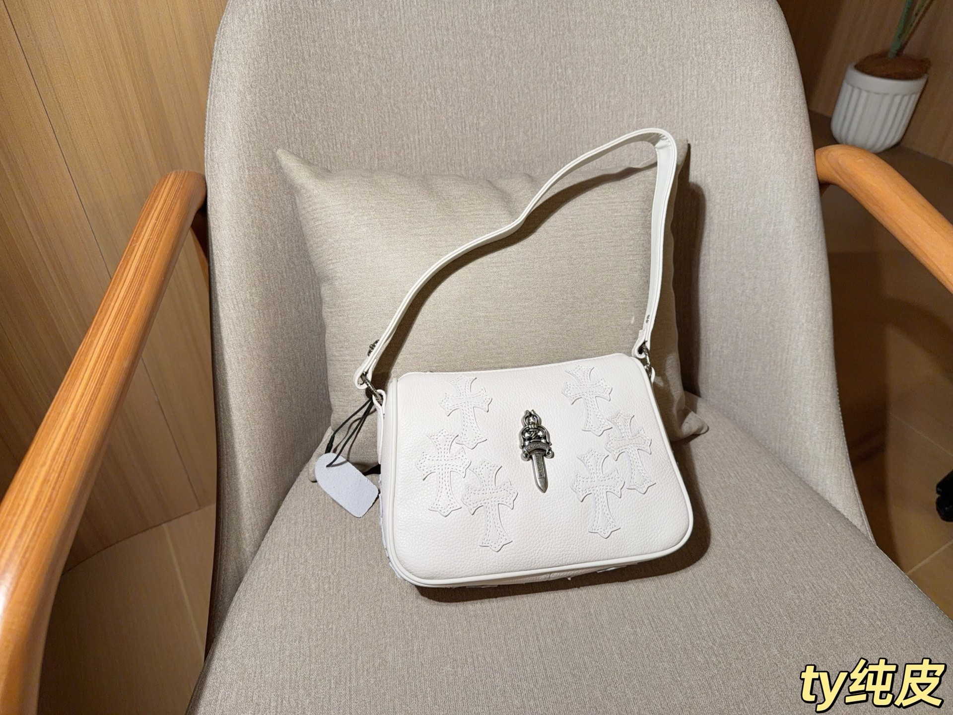 Chrome Hearts Handbag 09950