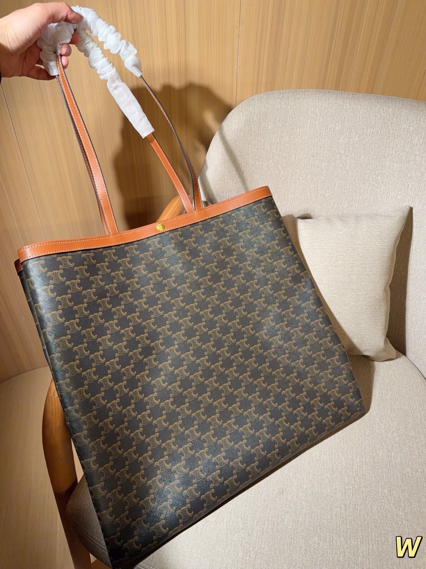 Alternative view of Celine Tote Bag 09948