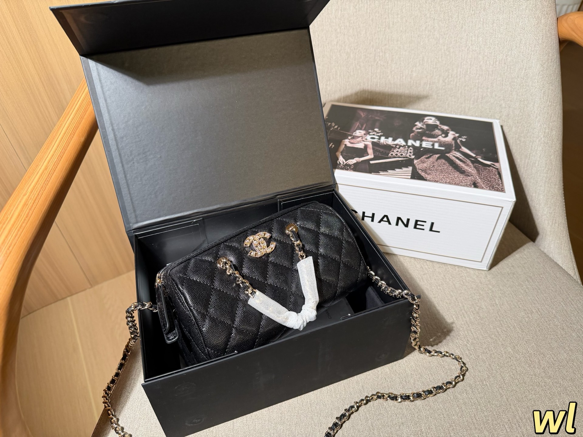 Chanel Crossbody Bag 09968