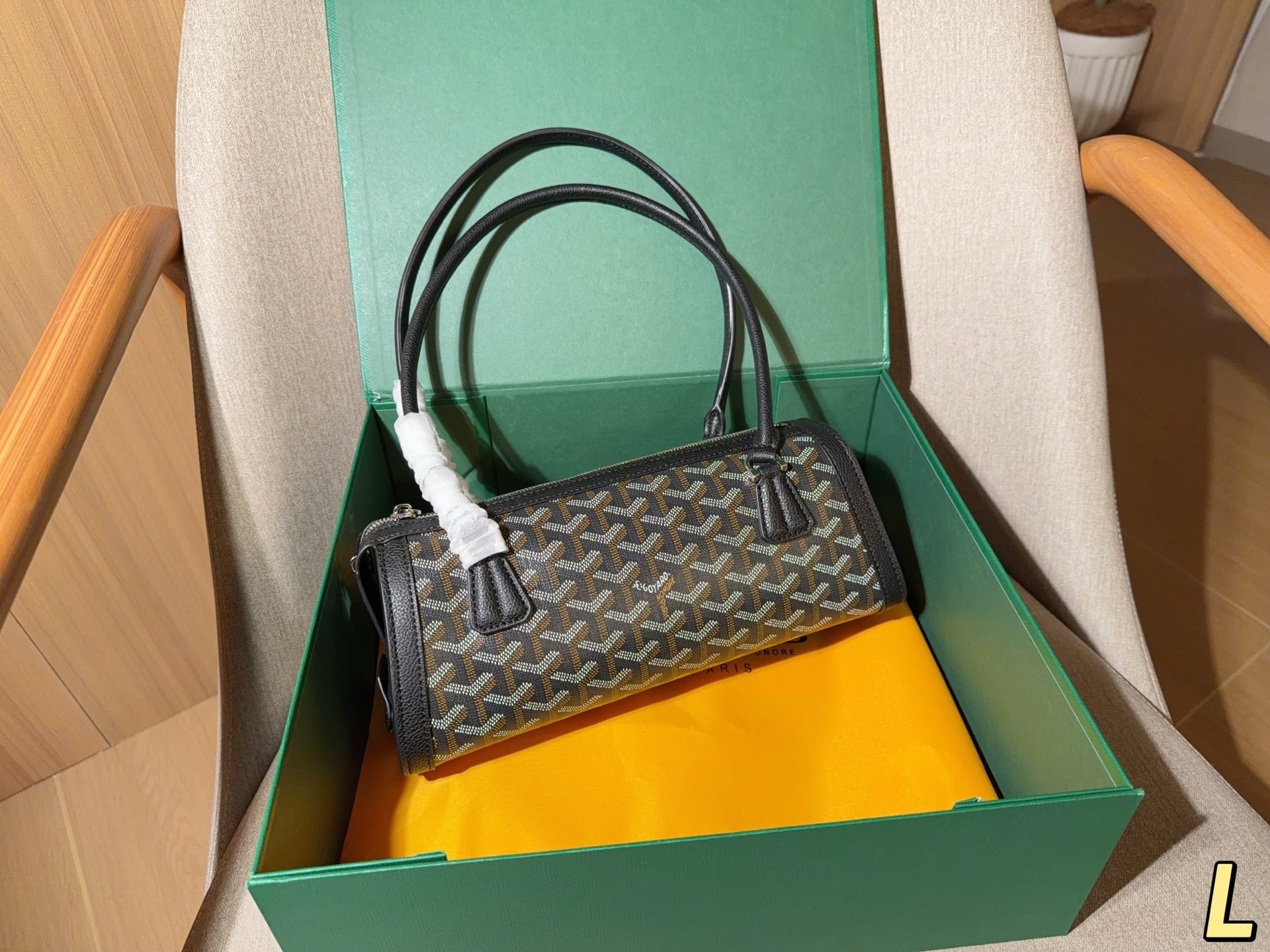 Handbag 09972