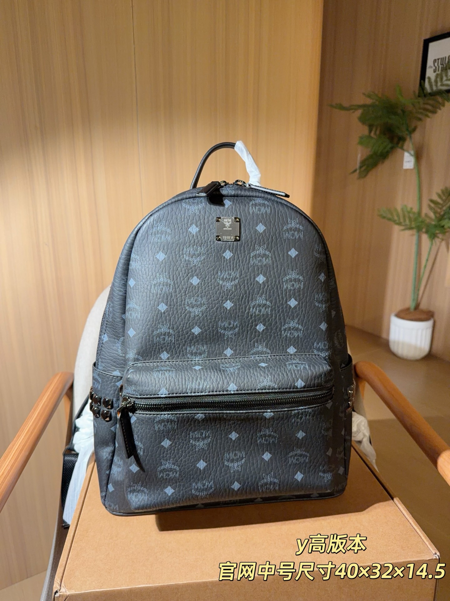 P235 mcm jumbo classic official website medium backpack, matching pattern and quality super good, size 40×32×…