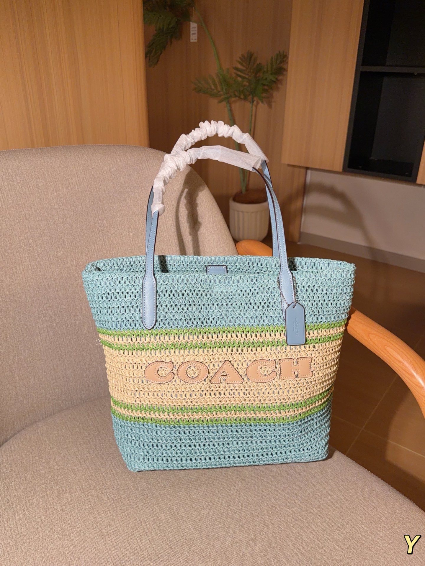 195 | No Box | Coach | New Straw Tote Bag Beach Bag Extra Large Capacity | Size 28×29×14 Y
