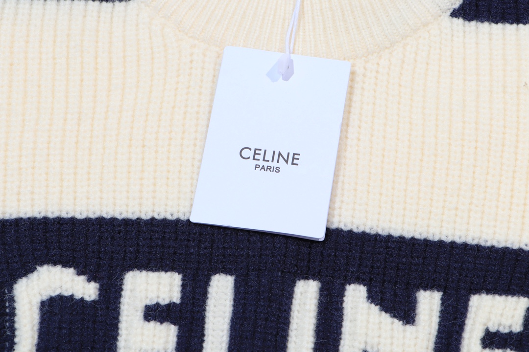💰p160
CELINE赛琳蓝杏条纹logo字母提花圆领毛衣
颜色：杏色
码数：S M L XL XXL