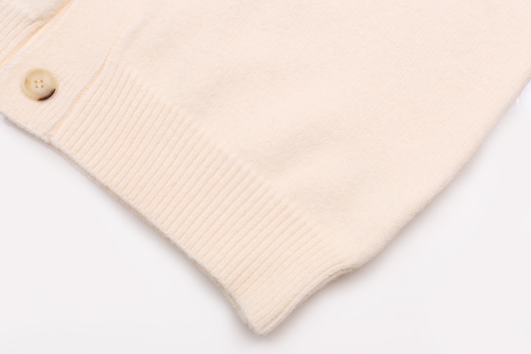 AMIRI New Letters Logo Flowers Sweaters Blue Black Almond SM L XL XXL Codes - 图片 5