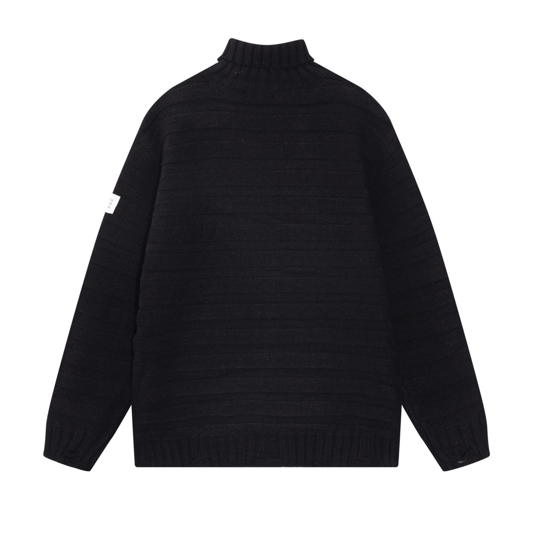 Maison Margiela Crocheted Lead-Pierced Sweater in Green and Black, Sizes M-XXL - 图片 2