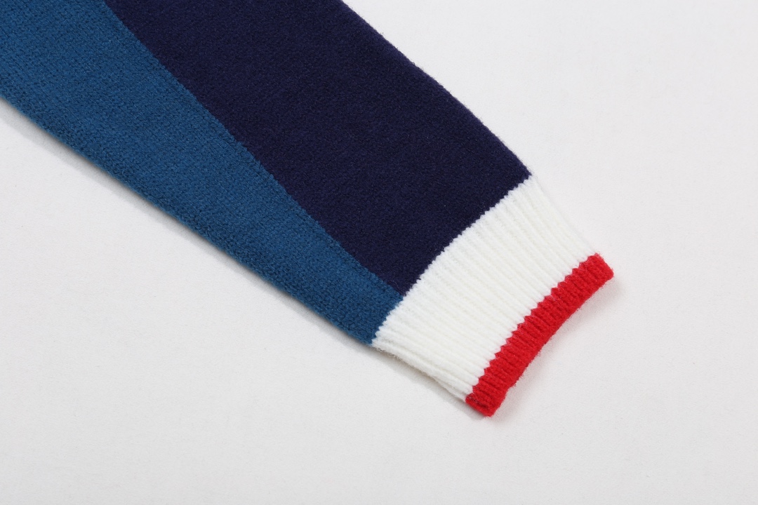New Fall/Winter DB Sweaters in Light Blue and Deep Blue, Multiple Sizes Available - 图片 7