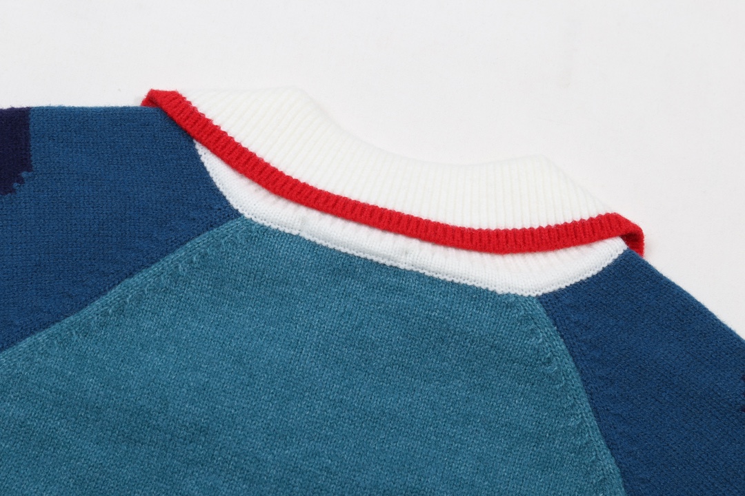 New Fall/Winter DB Sweaters in Light Blue and Deep Blue, Multiple Sizes Available - 图片 3