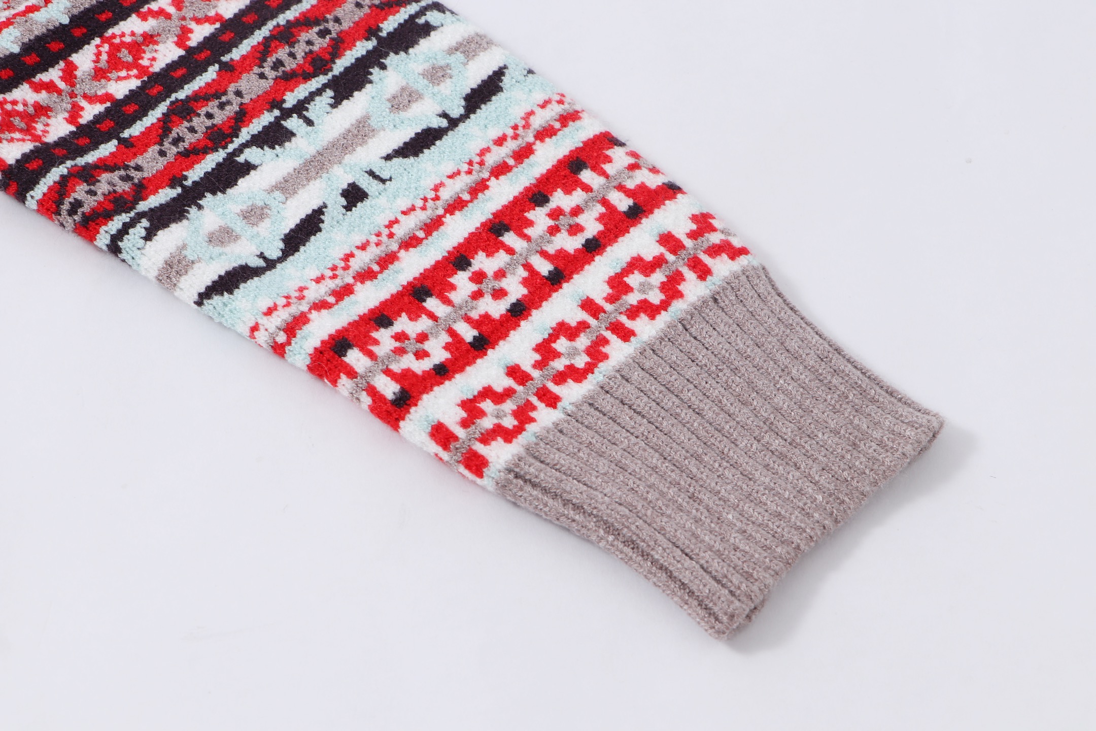 P150



DIOR迪奥 条纹logo提花针织 羊毛圆领毛衣
颜色：橙色 粉色 绿色
码数：S M L XL XXL