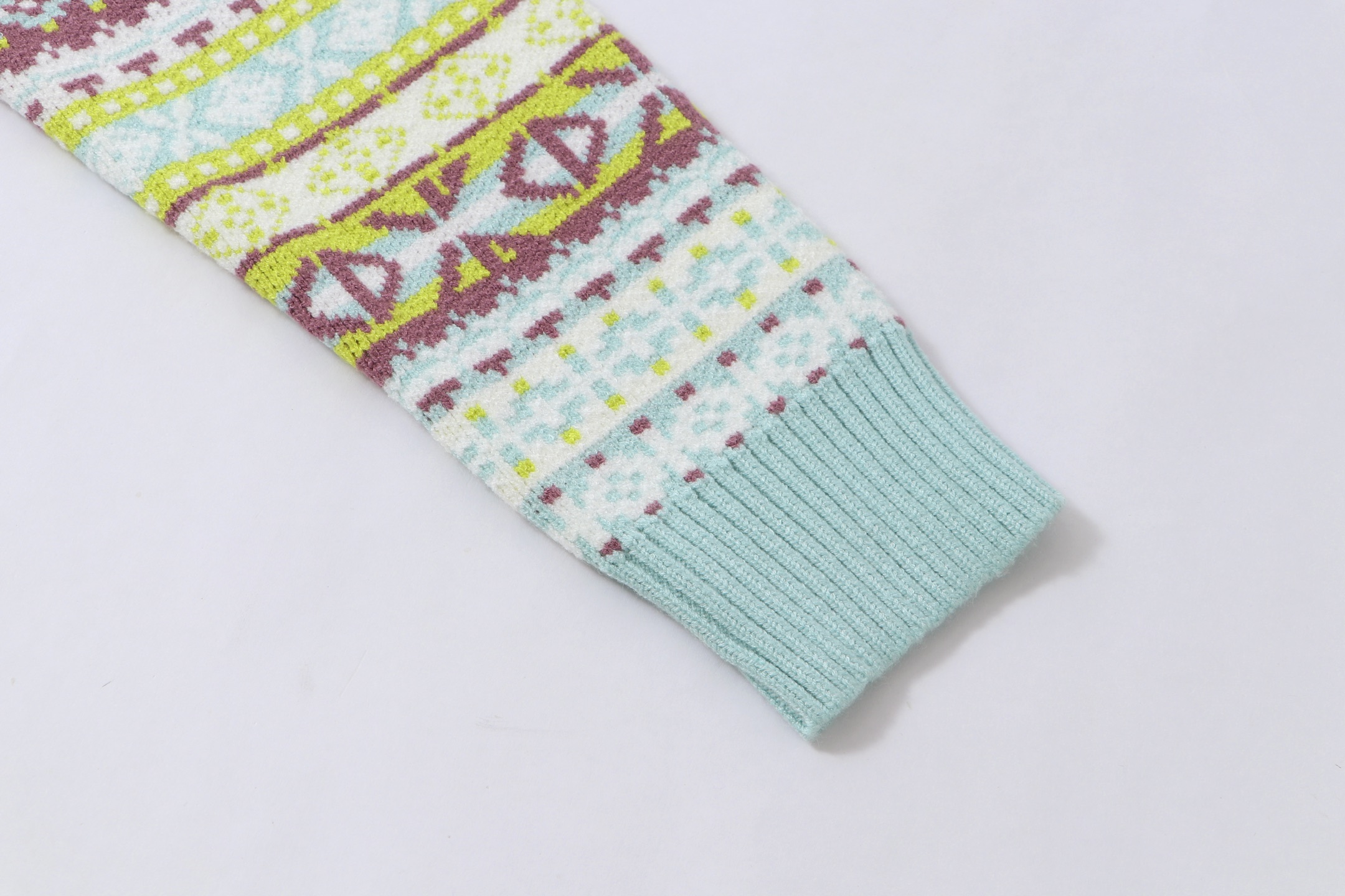 P150



DIOR迪奥 条纹logo提花针织 羊毛圆领毛衣
颜色：橙色 粉色 绿色
码数：S M L XL XXL