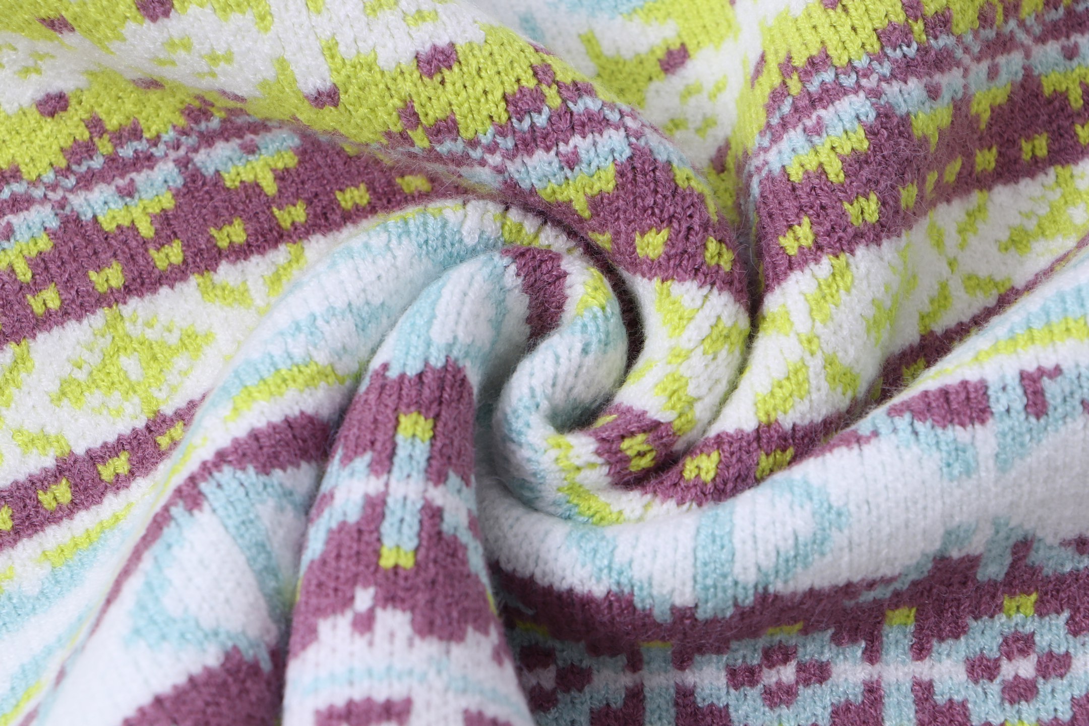 P150



DIOR迪奥 条纹logo提花针织 羊毛圆领毛衣
颜色：橙色 粉色 绿色
码数：S M L XL XXL