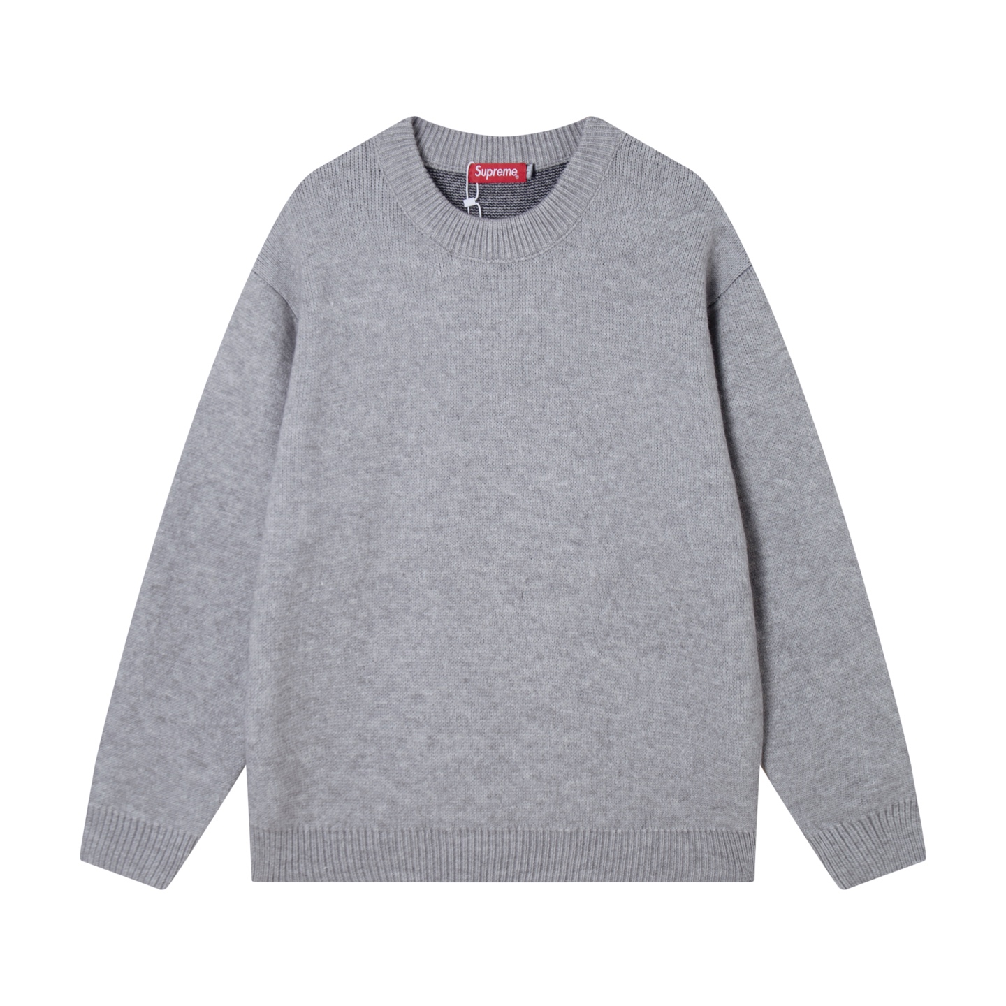 P140 Sup Suéter de lana tejido de cuello redondo con cruz de letras en la espalda Colores: gris, negro, naranja. Tallas…