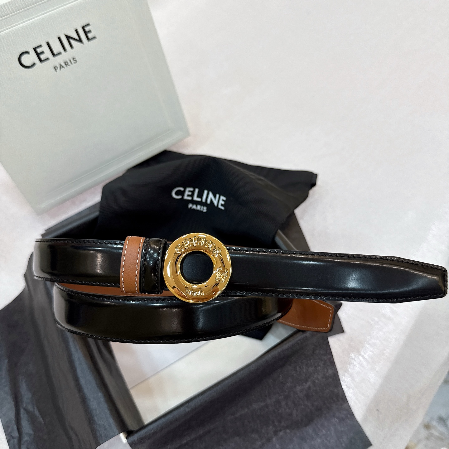 -Celine 同心圆凯旋门家TRIOMPHE搭扣 铜钱扣25毫米双面腰带 双面腰带