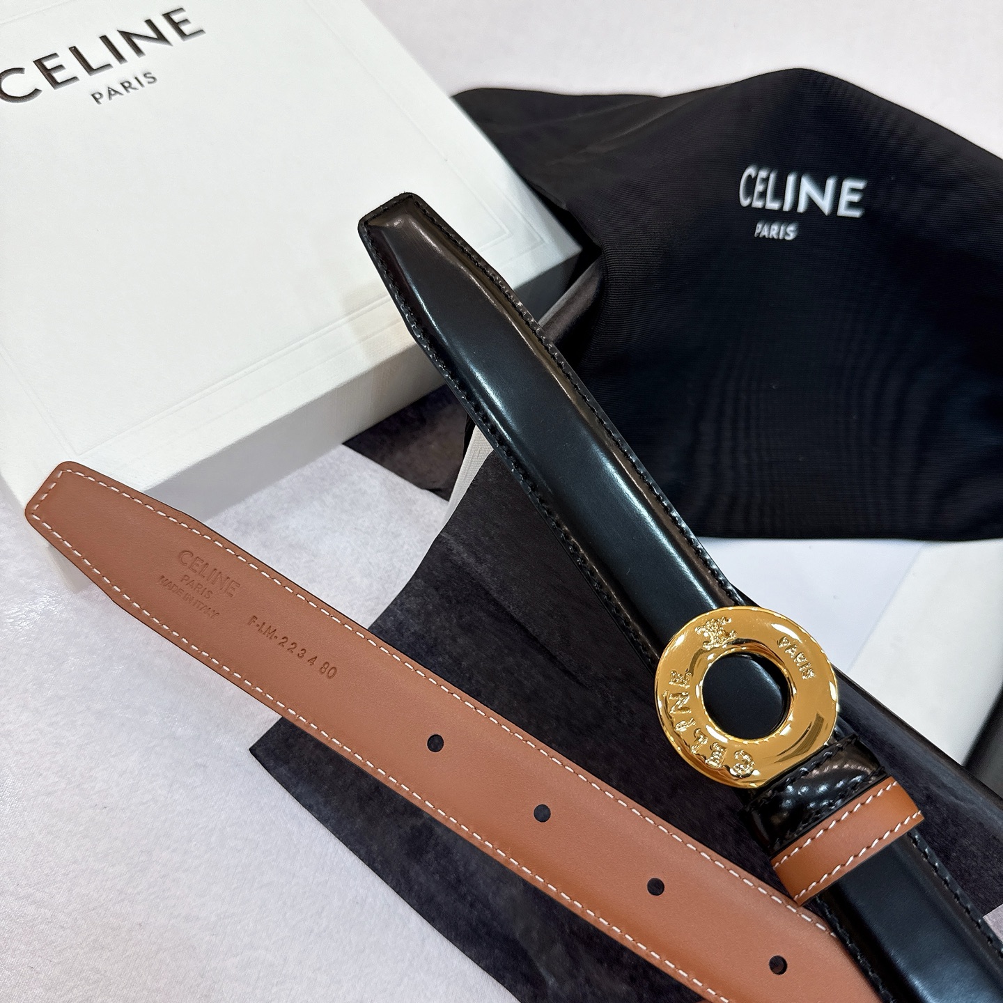 -Celine 同心圆凯旋门家TRIOMPHE搭扣 铜钱扣25毫米双面腰带 双面腰带
