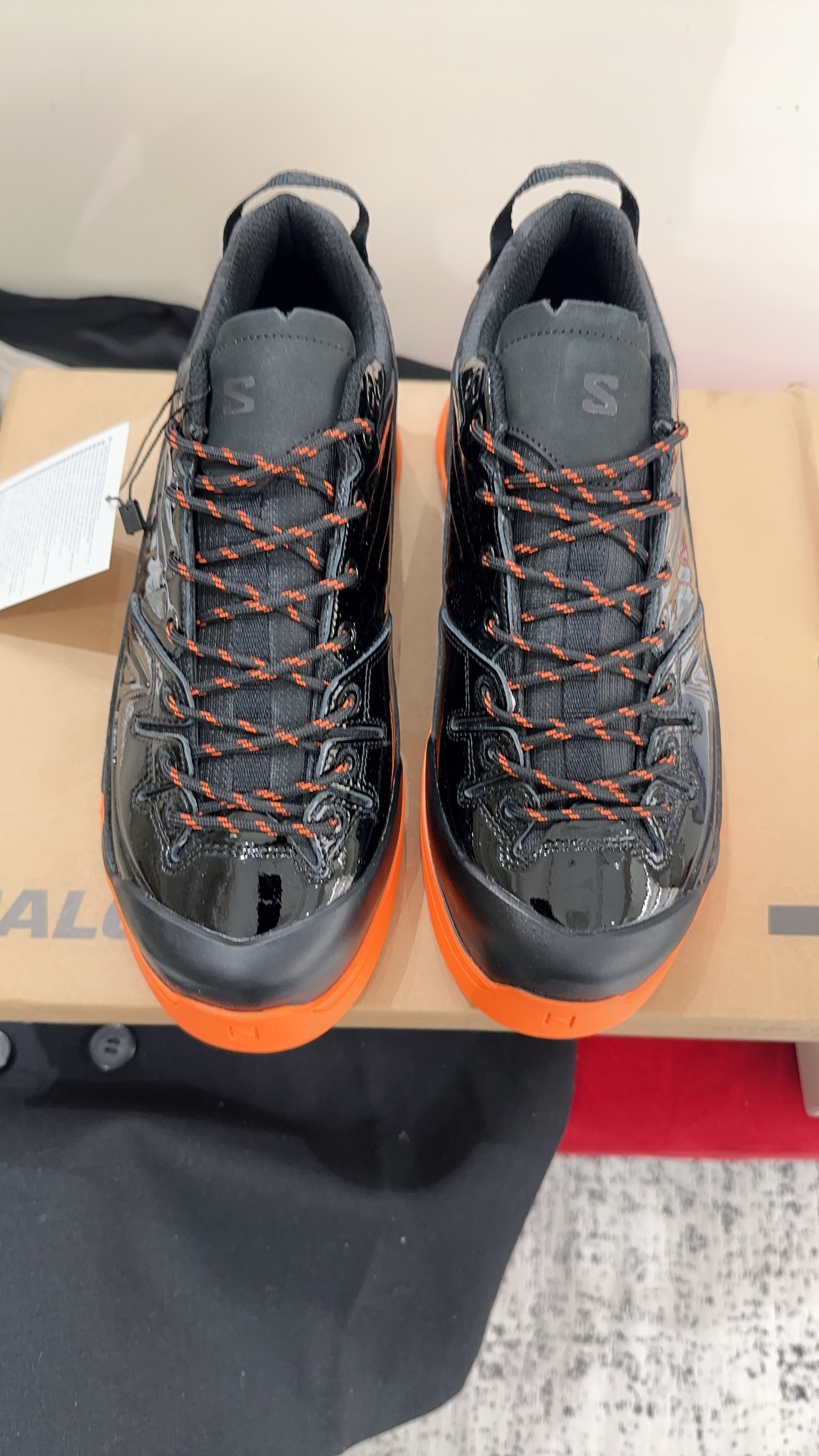 NO:816073,salomon 2026 new co-branded hiking shoes, couple model, fashionable and comfortable, seamless switching between urban and mountainous areas, low-key fashion, irresistible, double-edged cow suede breathable mesh fabric, breathable mesh lining, private model TPU outsole, women's model 35-39# (40# custom-made, non-refundable), men's model 39-44# (45# custom-made, non-returnable), casual shoes/sports shoes, sneakers19860909salomon 2026新款联名款登山鞋,情侣款,时尚舒适,城市山野无缝切换,低调时尚,让人无法拒绝,对版牛反绒透气网面料,透气网内里,私模tpu大底, 女款35-39#（40#订做不退换） 男款39-44#（45#订做不退换）,休闲鞋/运动鞋,sneakers,Women's Shoes