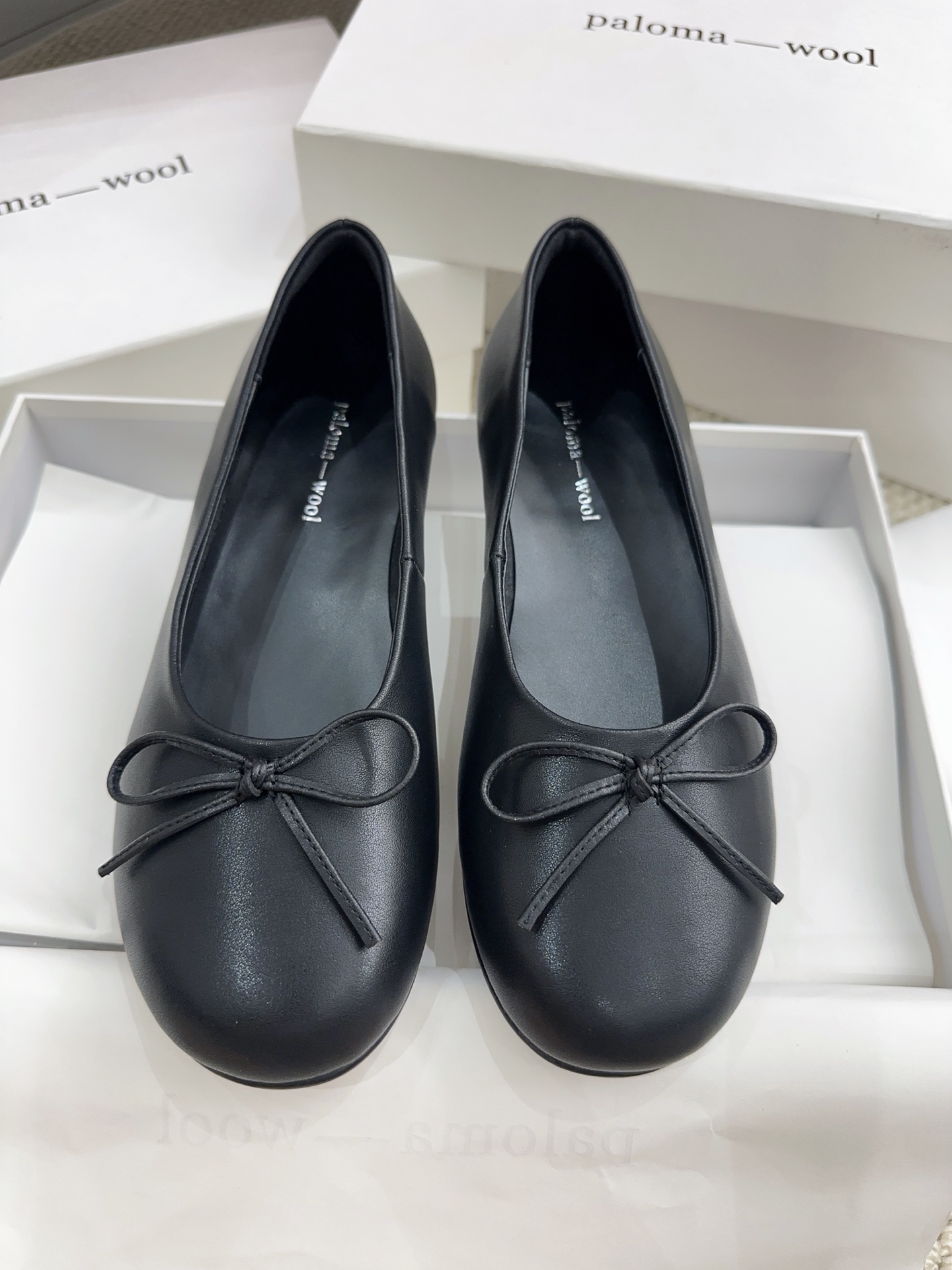 NO:903484,paloma wool 2026 new beautiful retro ballet shoes are so beautiful, they are simply art, full of layered design, an indispensable artifact for fashionable people, matching cowhide/horse hair fabric, sheepskin lining, code number 35-39# (40# custom-made, non-returnable), single shoes, cowhide, sheepskin19860909paloma wool 2026新款绝美复古芭蕾鞋太美了,简直就是艺术,分层设计感十足,时髦精不能缺少的神器,对版牛皮/马毛面料,羊皮内里,码数35-39#（40#订做不退换）,单鞋,cowhide,sheepskin,Women's Shoes