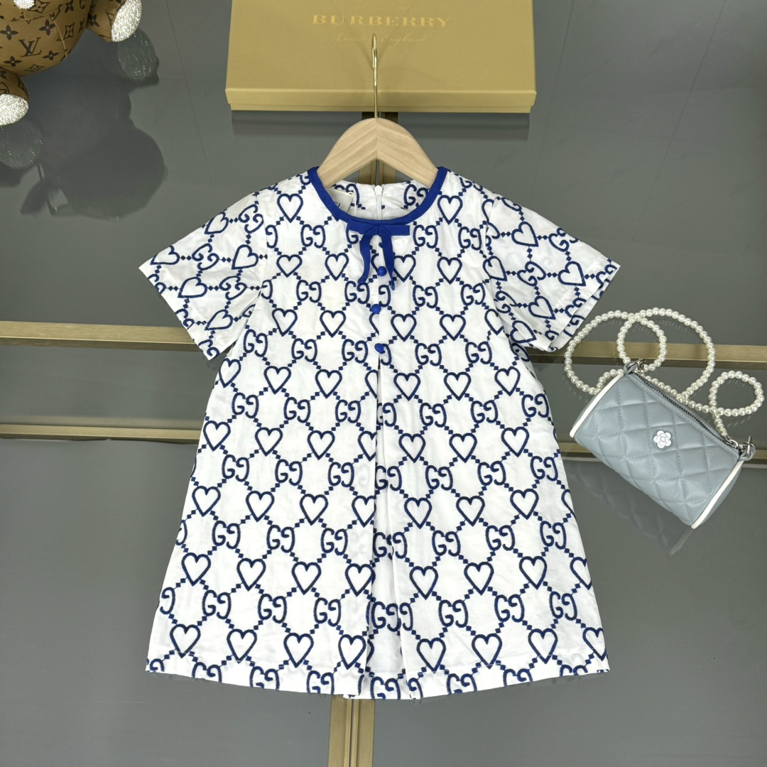 2025 Fashion: Customized Embroidery, Various Sizes, Classic Elements, High-Density “GC” Letters Embroidery - 图片 8
