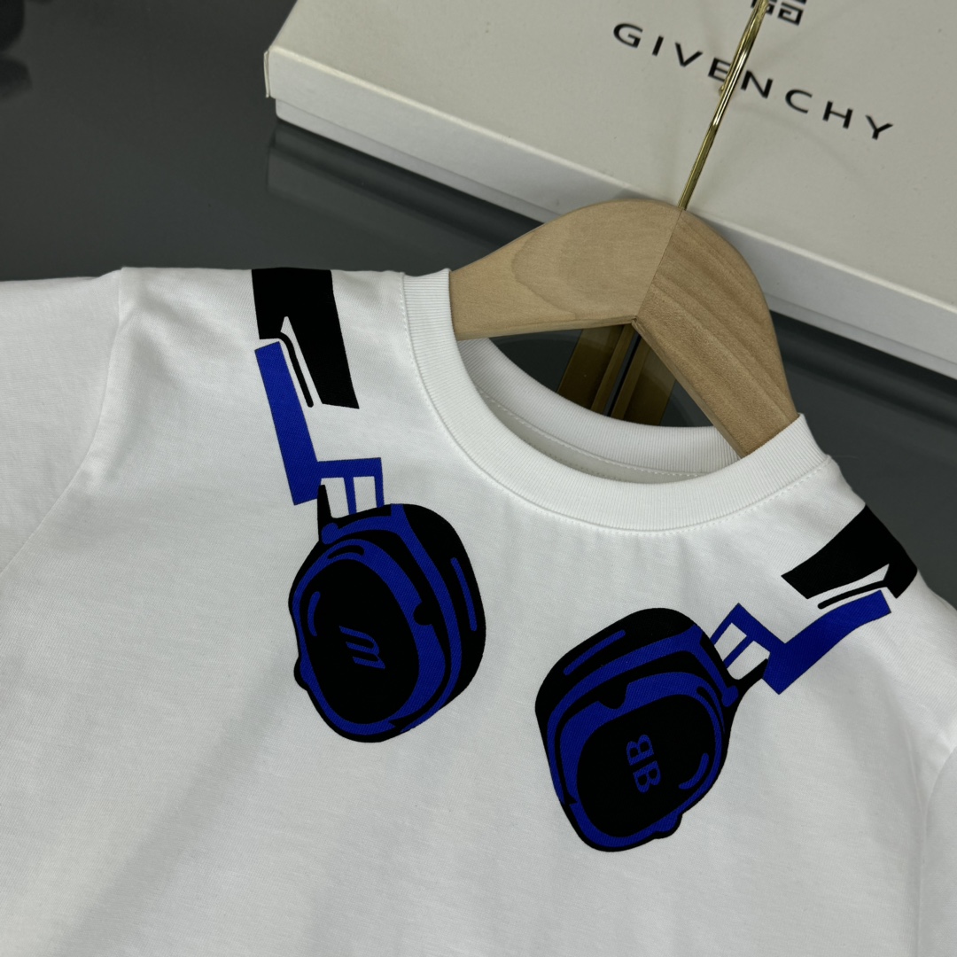 2025 Spring/Summer T-Shirts in Various Sizes and Styles for Men and Women - 图片 4