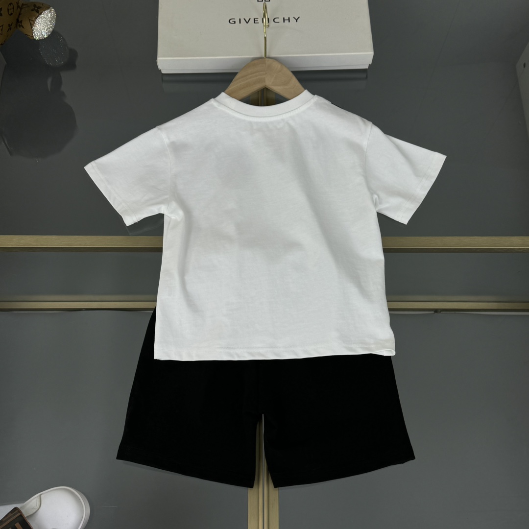 2025 Spring/Summer T-Shirts in Various Sizes and Styles for Men and Women - 图片 9