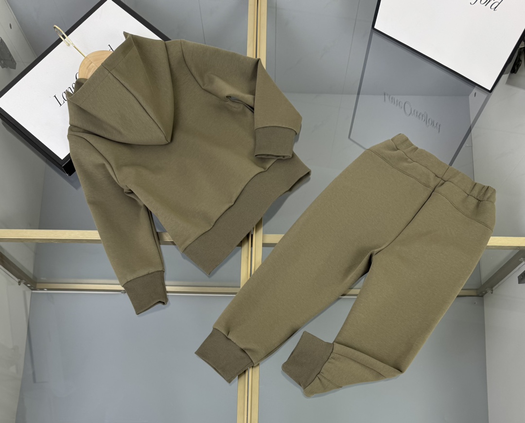 Prada Kids' Athleisure Set: Cotton Hoodie & Pants, Sizes 110-160 10 i1755166127 4326 7